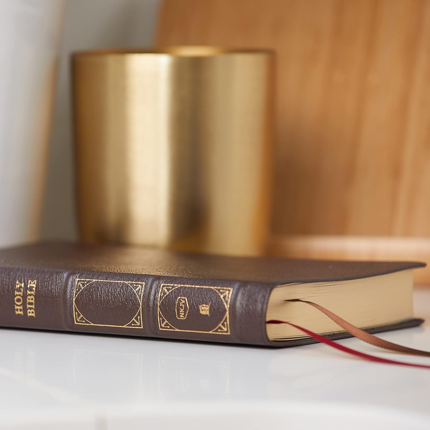 NKJV, Reference Bible, Classic Verse-by-Verse, Center-Column, Genuine Leather, Brown, Red Letter, Comfort Print Leather Bound