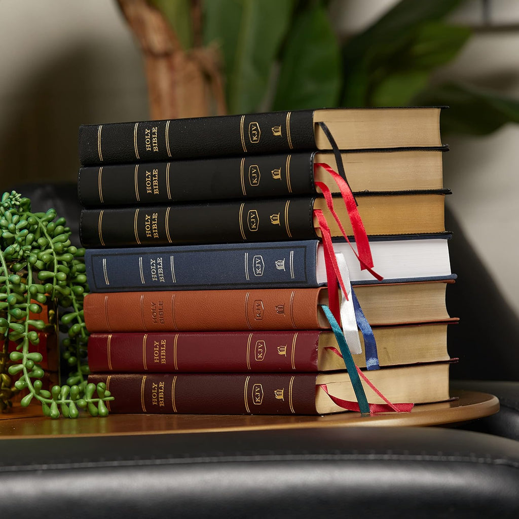 KJV Holy Bible, Giant Print Center-Column Reference Bible, Blue/Tan Cloth over Board, 53,000 Cross References, Red Letter, Comfort Print: King James Version: Holy Bible, King James Version Hardcover
